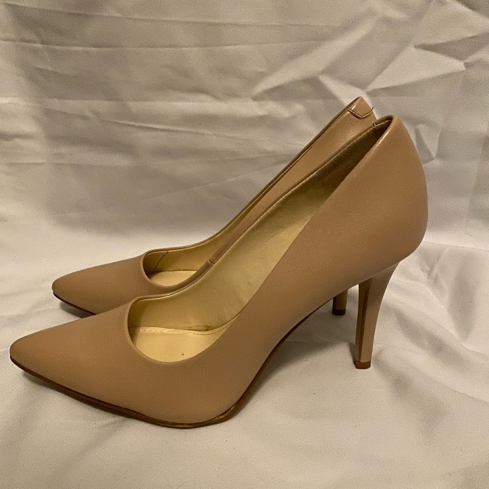 NINE WEST PUMPS cream/nude SIZE 7 - Picture 7 of 9